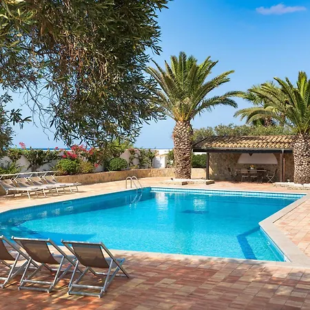 Cala Mancina Villa *