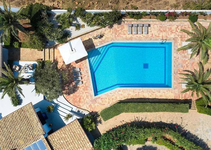 Cala Mancina Villa *